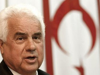 Τη Δευτέρα η συνάντηση του Ντάουνερ με τον Έρογλου